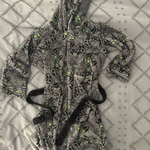 Boys Gray Hooded Plush Robe